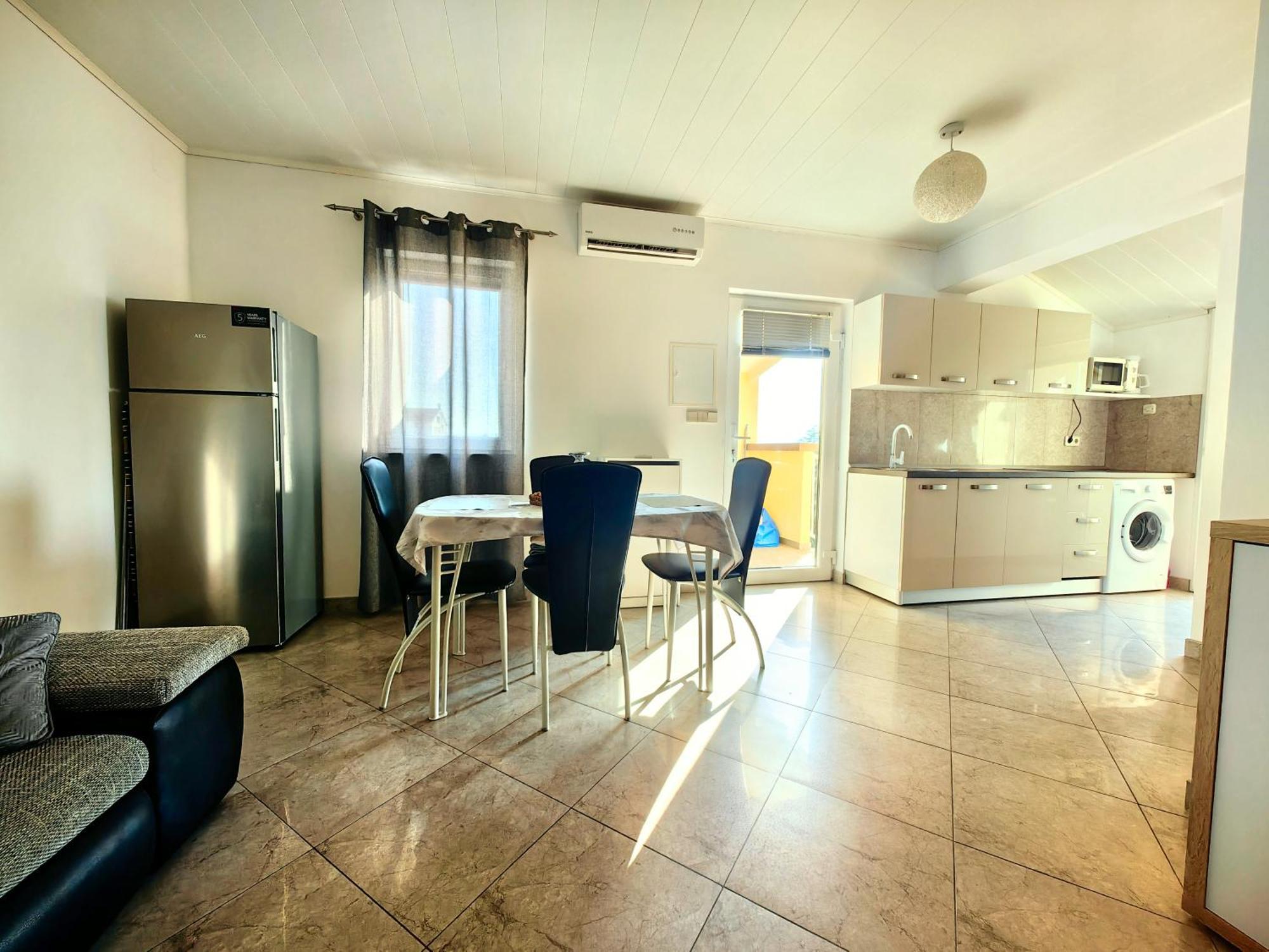 Apartments Lea 2 Malinska Esterno foto